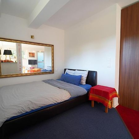 Freundliche Ferienwohnung Bad Urach Exterior foto